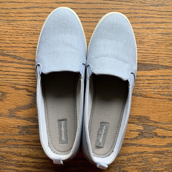 Eddie Bauer Light Blue Flats - Picture 1 of 6